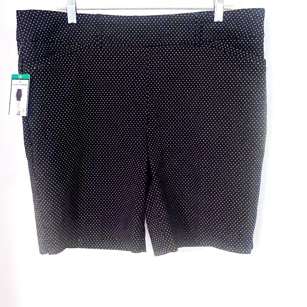 Hilary Radley Women’s Bermuda Pull-On Short 9" inseam - Picture 3 of 12